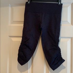 Lululemon Grey/purple Crop! Grey/ Purple!